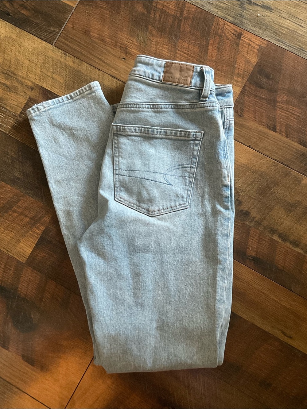 American Eagle Mom Jeans 2